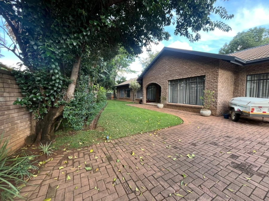 4 Bedroom Property for Sale in Bodorp North West